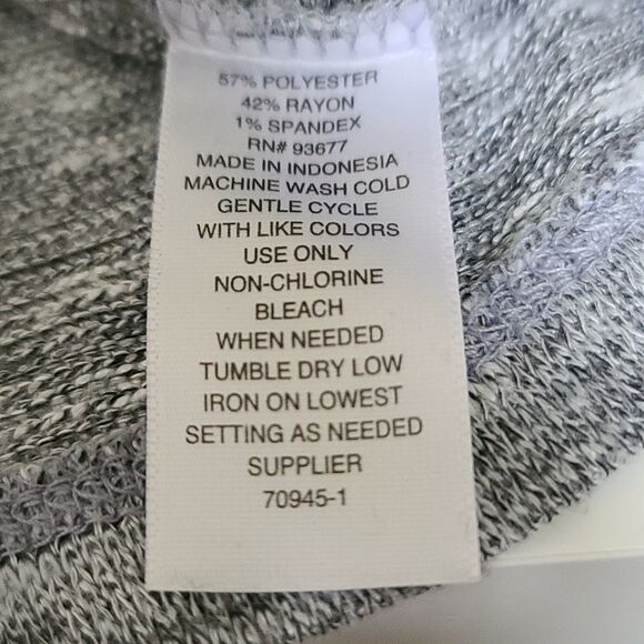 ST JOHN'S BAY TOP - Picture 9 of 9